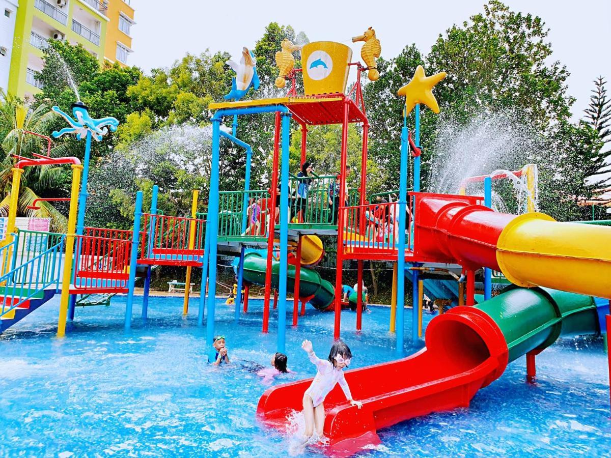 Melaka Top Largest Waterpark Resort - By Youbnb Homestay Melaka Dış mekan fotoğraf